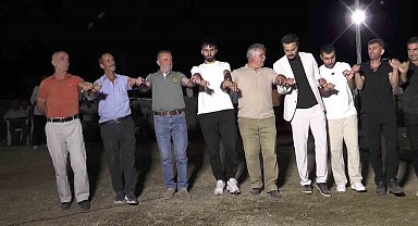 Düğünde halay çekerken kalp krizi geçirdi