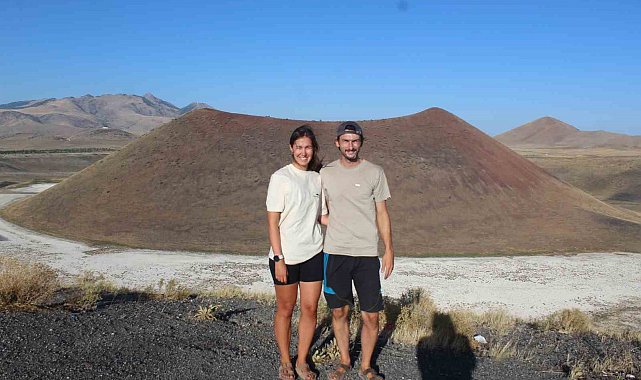Dünya turuna çıkan İsviçreli çift Meke Gölü'nde