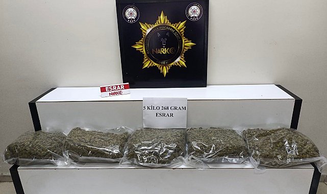 Edremit'te 5 kilogram esrar ele geçirildi