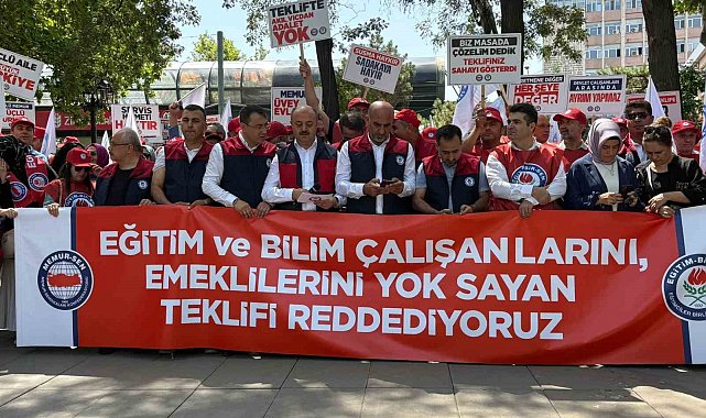 Eğitim-Bir-Sen'den 8. Dönem Toplu Sözleşme eylemi