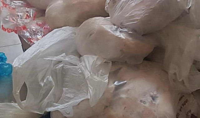 Elazığ'da 345 kilo küflenmiş tavuk ele geçirildi