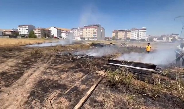 Elazığ'da çıkan yangın maddi hasara neden oldu