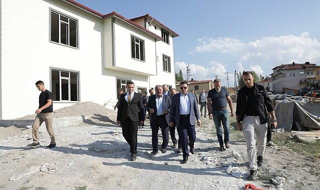 Emet Gürpınar Köylüleri kendi imkanlarıyla sosyal tesis yapıyor