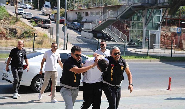 Emlakçıyı arayıp kiraladığı evde cinayet işlediğini söyleyen zanlı Gümüşhanede yakalandı