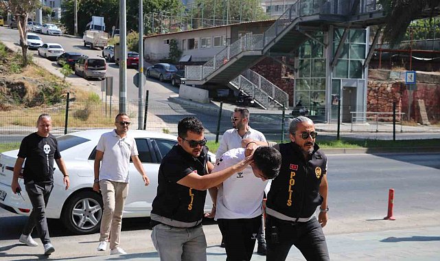 Emlakçıyı arayıp kiraladığı evde cinayet işlediğini söyleyen zanlı tutuklandı