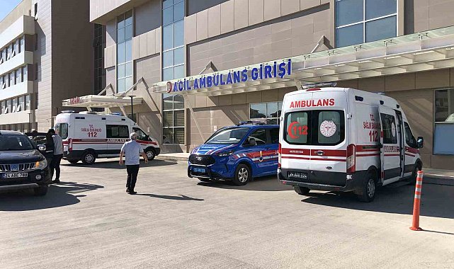 Erzincan'da trafik kazası: 6 yaralı