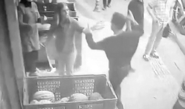 Eski kız arkadaşına çalıştığı markette saldırdı, ayırmak isteyen bir kişiyi de bıçakladı