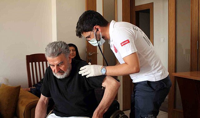 Evde sağlık hizmetleri hastalara umut oluyor
