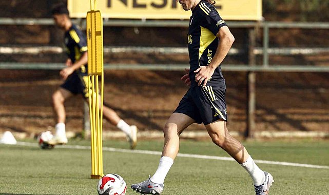 Fenerbahçe, Feyenoord maçı hazırlıklarına ara vermeden başladı