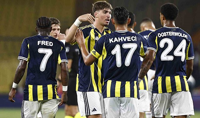 Fenerbahçe, UEFA'ya listesini bildirdi