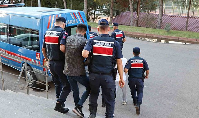 Gaziantep'te 4 göçmen kaçakçısı yakalandı