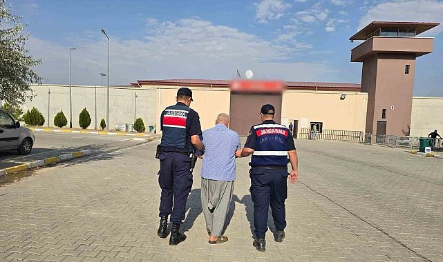 Gaziantep'te aile içi kavgada öldürülen Eyüp Tiryaki'nin katil zanlısı babası ve amcası çıktı