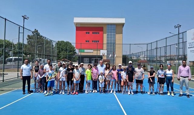 Geleceğin sporcularına kaymakam desteği