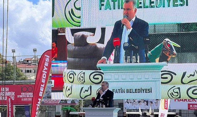 Gençlik ve Spor Bakanı Osman Aşkın Bak İstanbul'da temel atma törenine katıldı