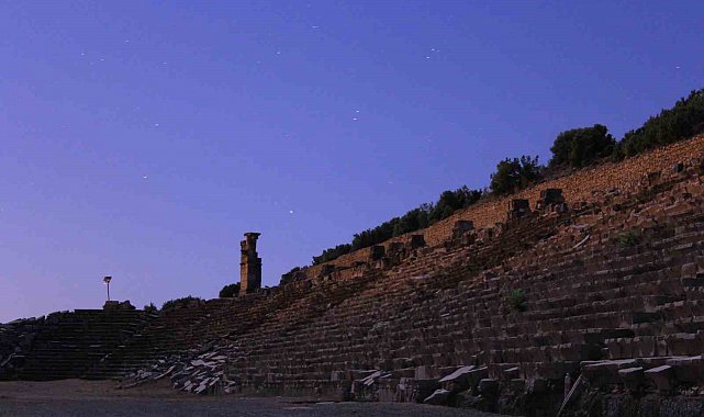 Gladyatörler şehri Kibyra'da meteor yağmurunda görsel şölen yaşandı