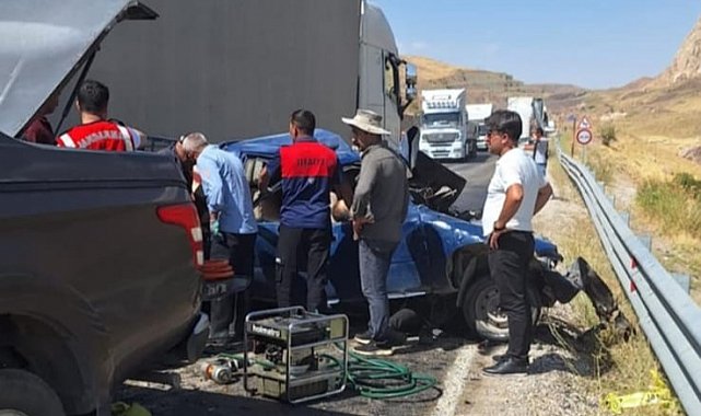 Hakkari-Van karayolunda feci kaza: 3 ölü, 2 yaralı
