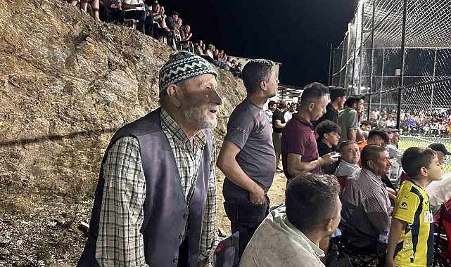 Her yaştan seyirci aynı heyecanı yaşıyor