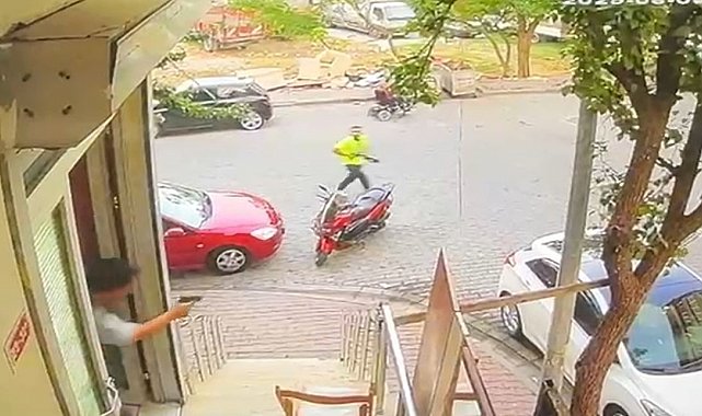 Husumetlilerin oturduğu kıraathaneye pompalı tüfekle ateş açtı