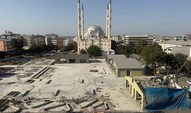 Iğdır'da Haydar Aliyev Parkı'nda yapımı devam eden alandaki yıkıma tepki