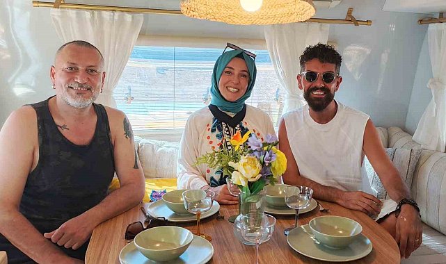 İki ünlü ismin karavan rekabeti