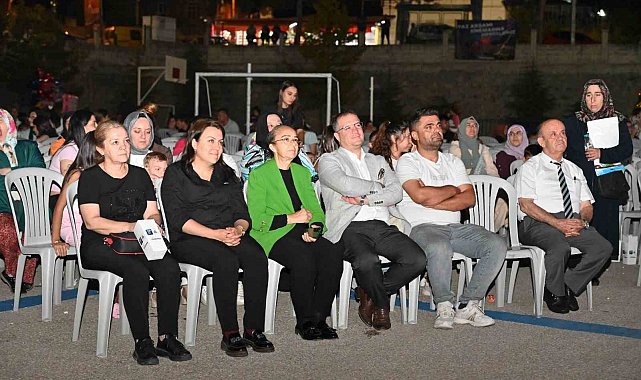 Isparta Belediyesi'nden Dere ve Yenice Mahallelerine sinema keyfi