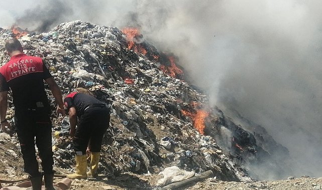 Isparta'da çöplükte çıkan yangın ormana sıçramadan söndürüldü