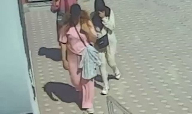 Kapı kırıp eve giren kadın hırsızlar, 200 bin liralık altın çaldı