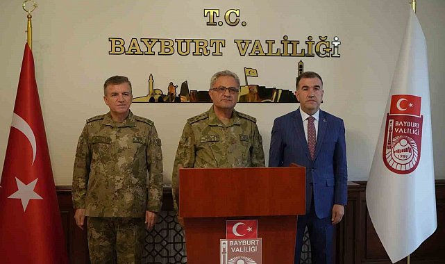Kara Kuvvetleri Komutanı Orgeneral Tokel Bayburt'ta