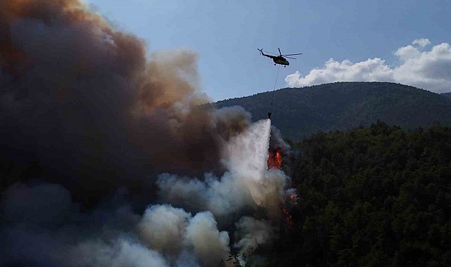 Karabük'teki orman yangınına havadan ve karadan müdahale sürüyor