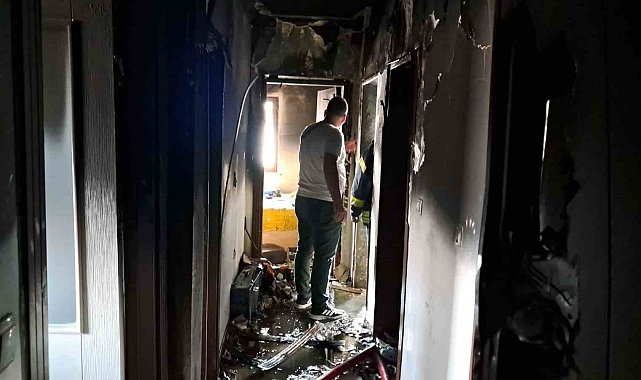Karaman'da apartmanın son katında korkutan yangın