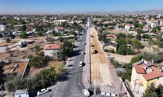 Karatay'da asfalt seferberliği sürüyor