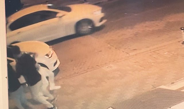 Kartal'da kaldırımda yürüyen adama yumrukla saldırdılar