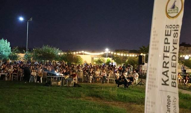 Kartepe'de yaz akşamları açık hava sinemasıyla renkleniyor