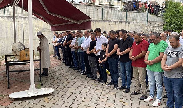Kastamonu'da baraj gölünde hayatını kaybeden çocuk son yolculuğuna uğurlandı