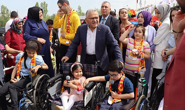 Kayseri Büyükşehir'den güvenli ve engelsiz hizmetler