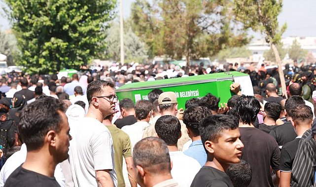 Kazada ölen 4 tarım işçisi Şanlıurfa'da defnedildi