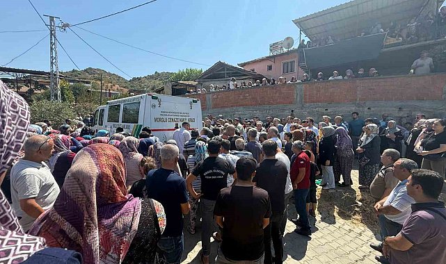 Kazada ölen kuzenler gözyaşlarıyla toprağa verildi