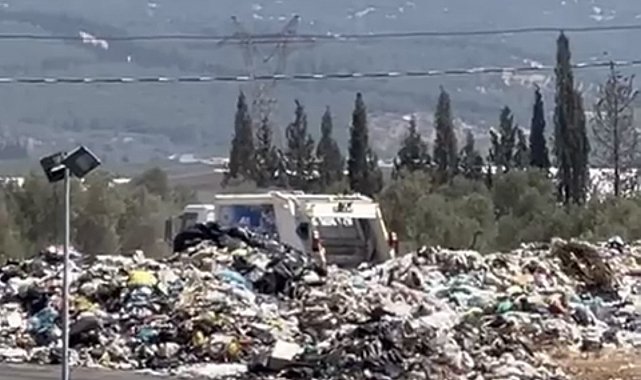 Kemalpaşa'da çöp dağları oluştu