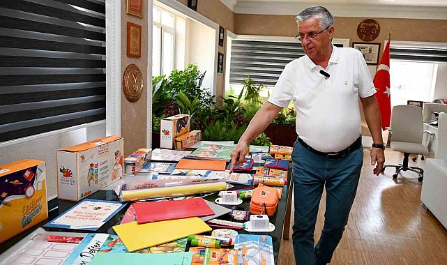 Kemer Belediyesi'nden 6 bin 500 öğrenciye ücretsiz kırtasiye malzemesi