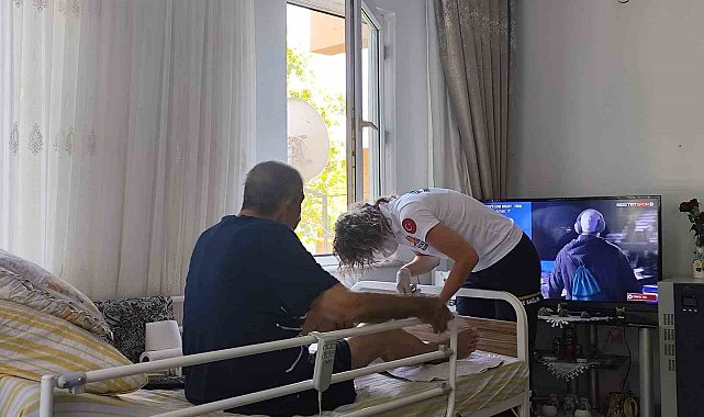 Kemer'de "Yaşlılarımız yalnız değildir" projesi başladı