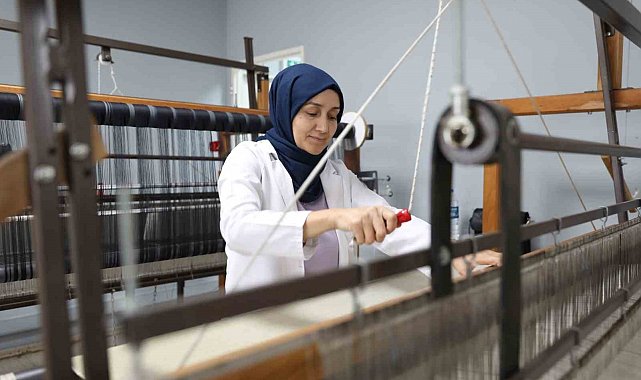 Kenevir tekstiline büyükşehir dokunuşu: Ünü dünyaya yayılıyor