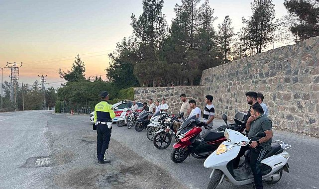 Kilis'te jandarmadan motosiklet sürücülerine eğitim ve denetim