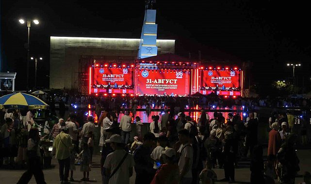 Kırgızistan'da Bağımsızlık Günü kutlaması