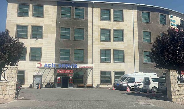 Kızılırmak'a giren 3 genç boğulma tehlikesi geçirdi