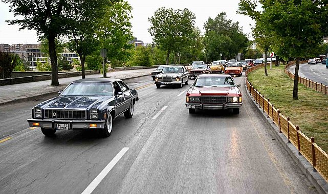 Klasik otomobiller Erzurum'da görücüye çıktı