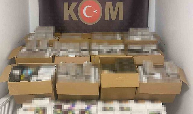 Kocaeli'de kaçak tütün operasyonu: 4 şüpheli yakalandı