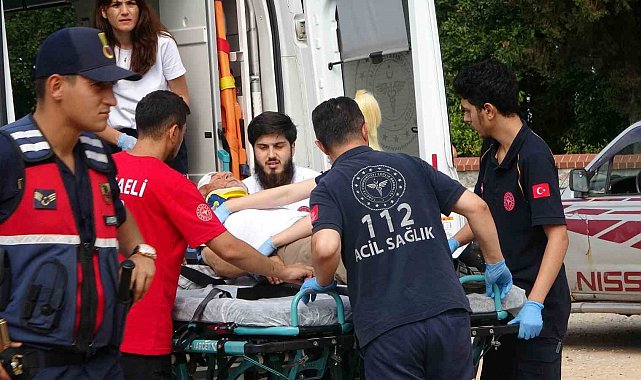 Kocaeli'de otomobiller çarpıştı: 2'si çocuk 8 yaralı