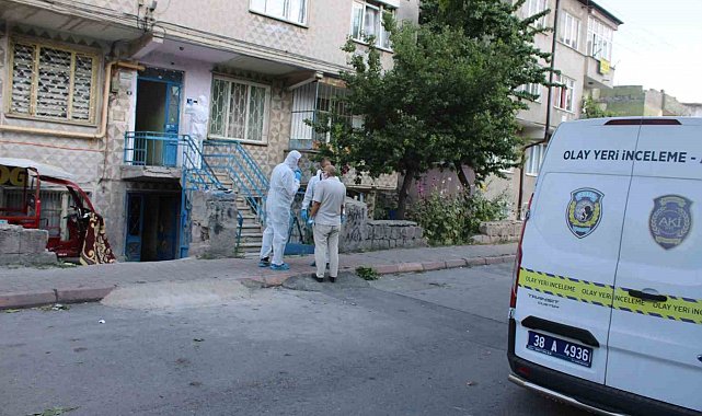 Komşular kokudan rahatsız oldu, acı olay ortaya çıktı