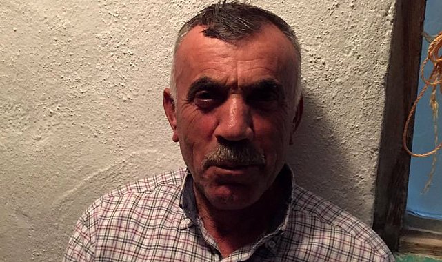 Komşuları evinde ölü buldu