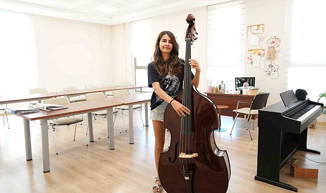 Konyaaltı'nda geleceğin sanatçıları yetişiyor